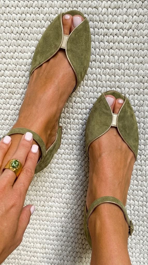 MARCO & BIANCA MILANO | Eleganti Sandali Verde Salvia OLIVIA per un Look Chic
