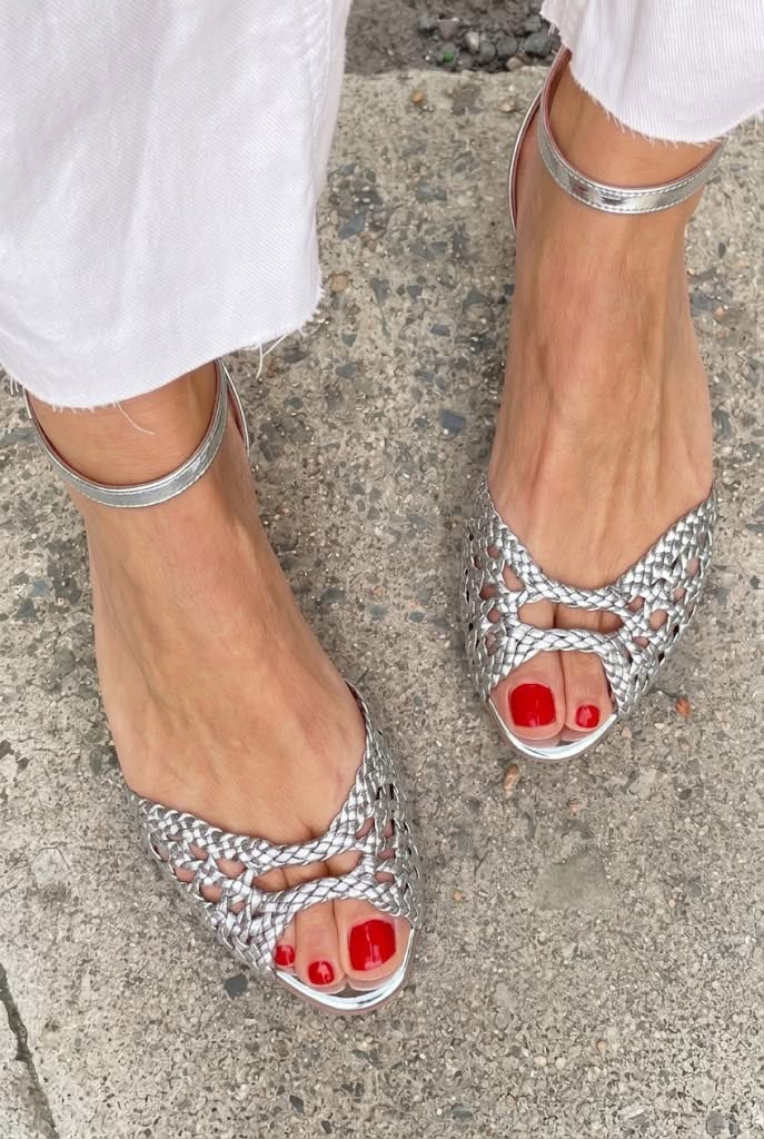 MARCO & BIANCA MILANO | SANDALI INTRECCIATI DORATI ISADORA - Eleganza e Stile per Ogni Occasione!