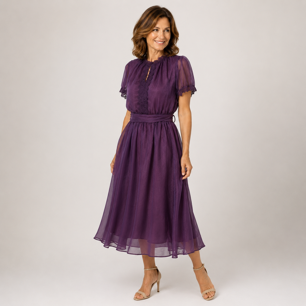 Flavia | Maxi Abito Elegante con Scollo a Goccia e Raffinato Bordo in Pizzo Chiffon