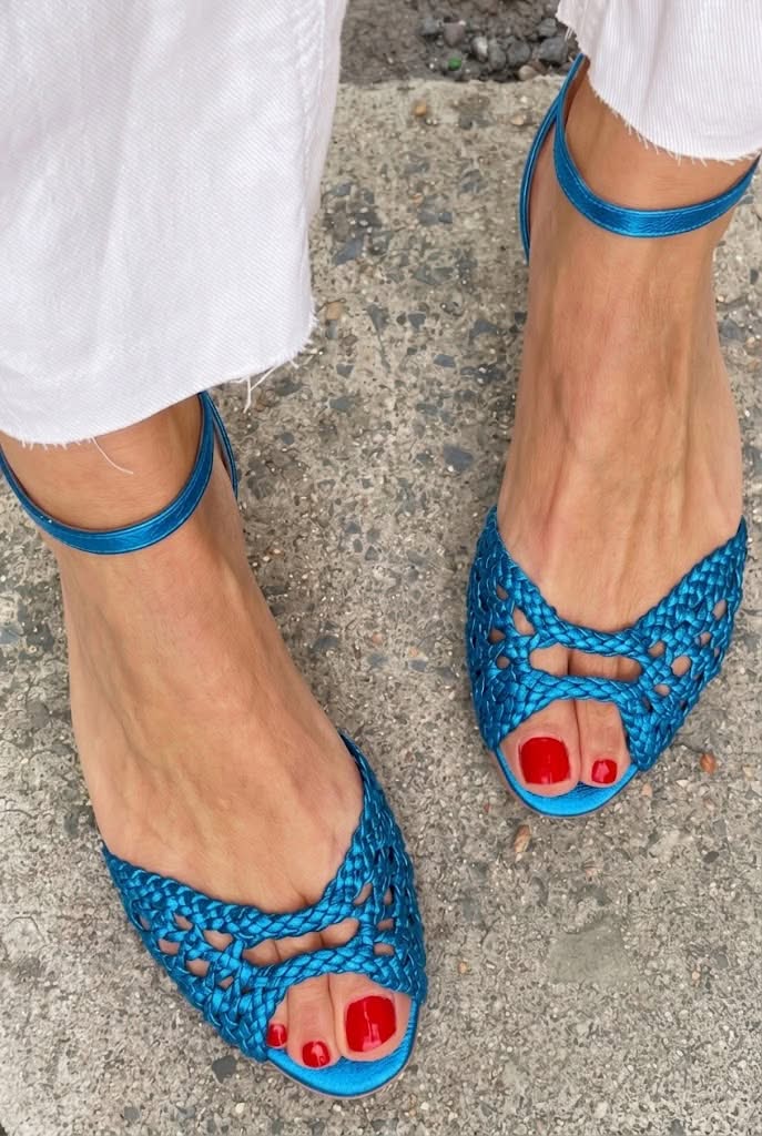 MARCO & BIANCA MILANO | SANDALI INTRECCIATI DORATI ISADORA - Eleganza e Stile per Ogni Occasione!