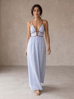 Laurina | Abito Lungo a Righe con Scollo Cut-Out: Eleganza e Stile Unici